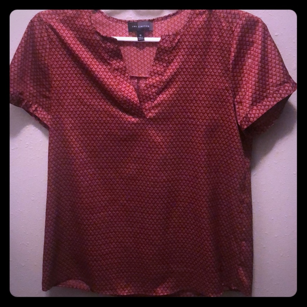 CLOSET CLOSING. MAKE OFFER.  blouse. Size XS.